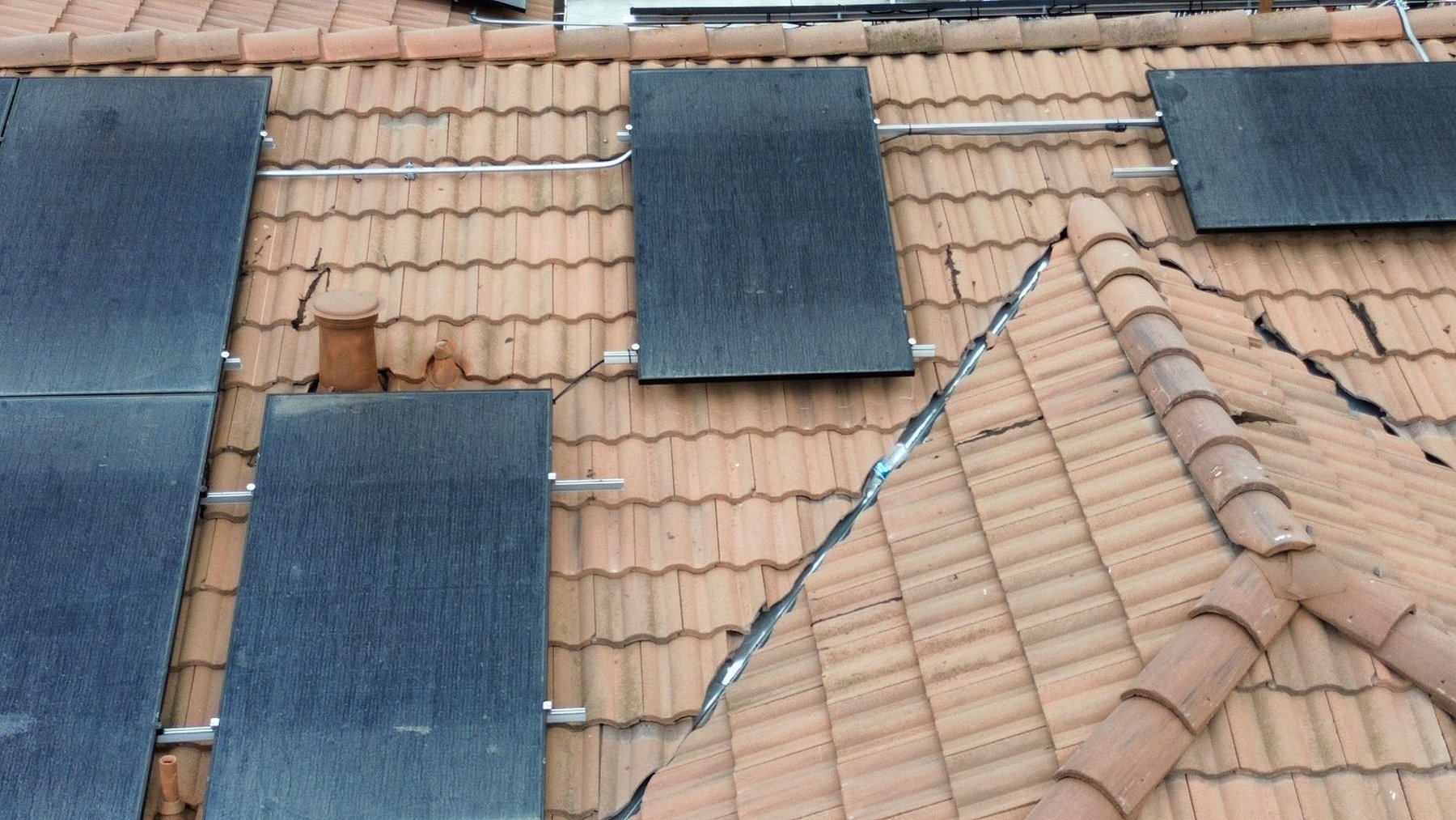 Robertsville Tile Replacement — Robertsville, San Jose